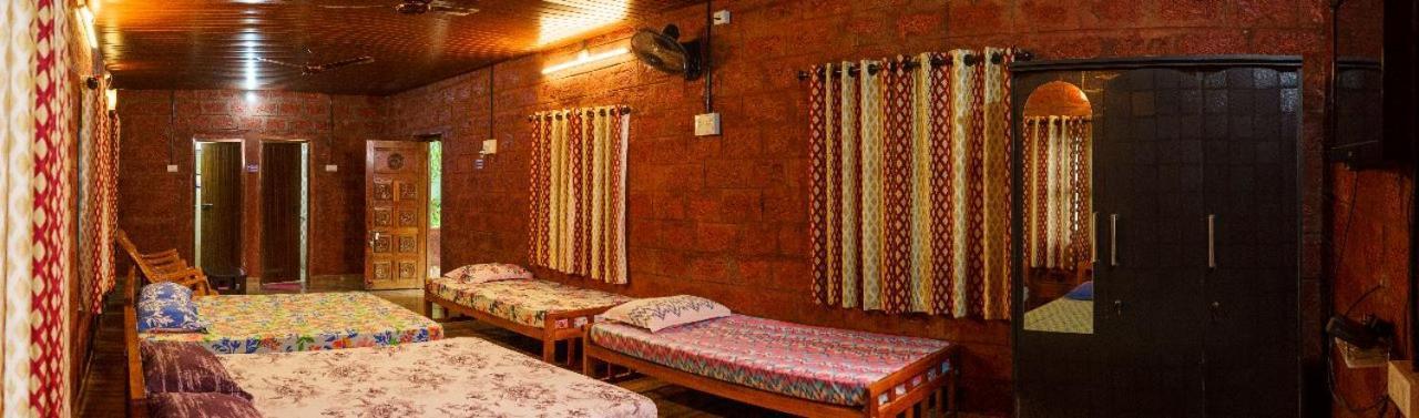 Jasmine Land Homestay Udupi Eksteriør billede